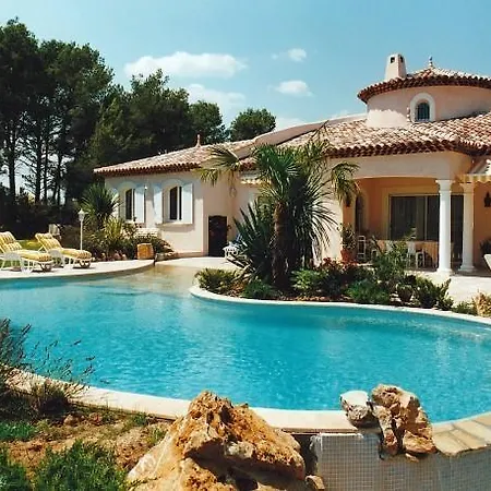 Beautiful Villa With In Les Arcs With Swimming Pool Villa